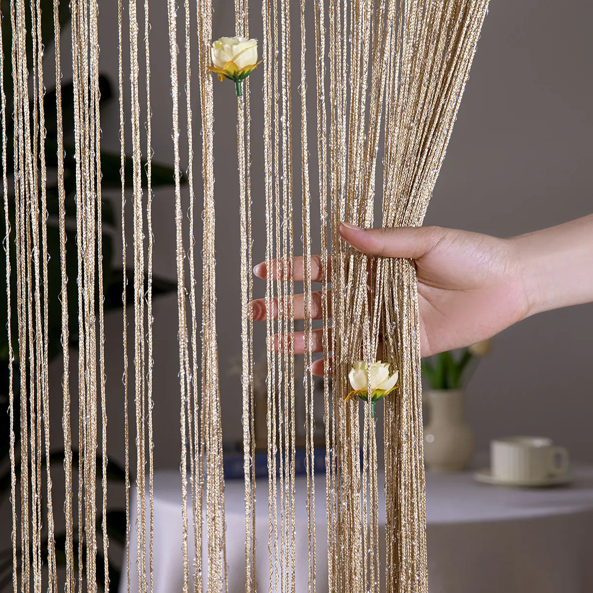 Linked Rose Flower String Curtain Style 03 construction and application details 4